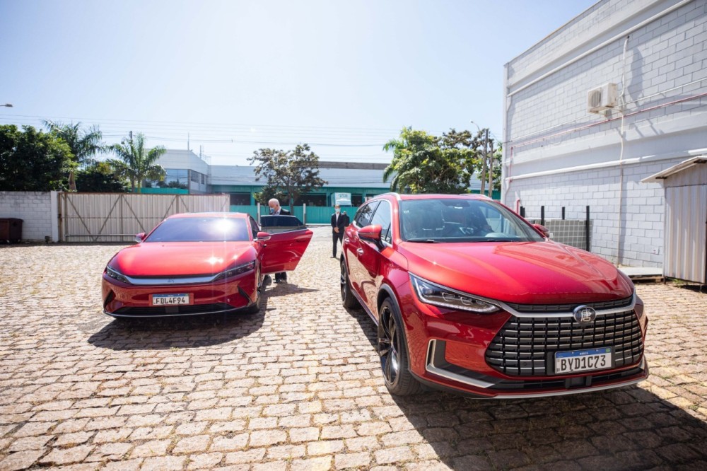 Maior Fabricante De Carros Elétricos Do Mundo, BYD Vai Instalar Três ...